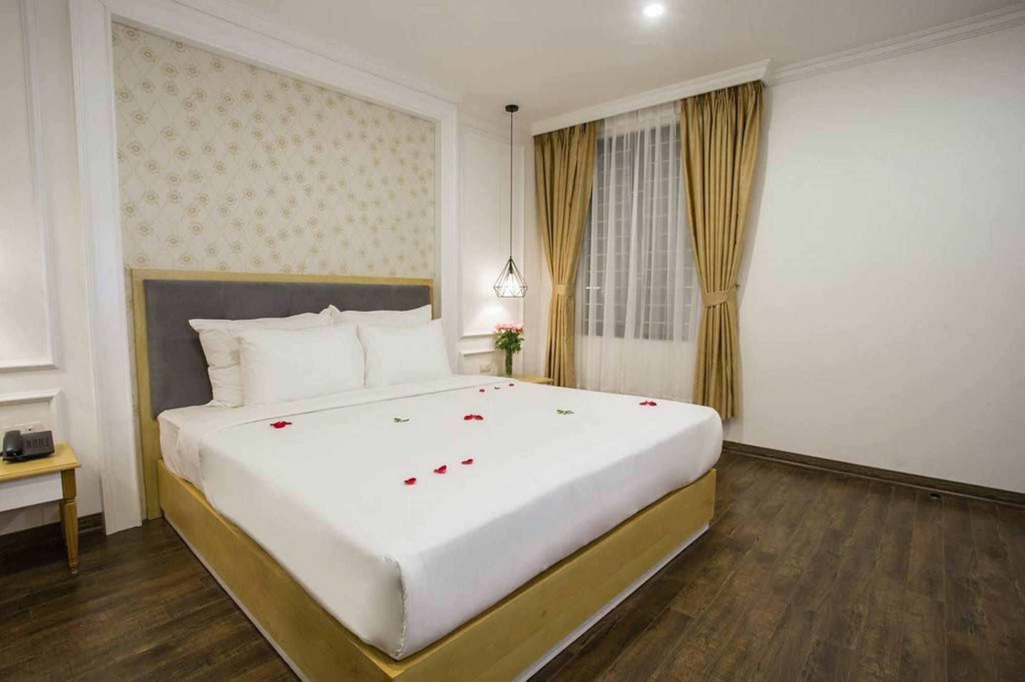 Hanoi A83 Hotel Bagian luar foto